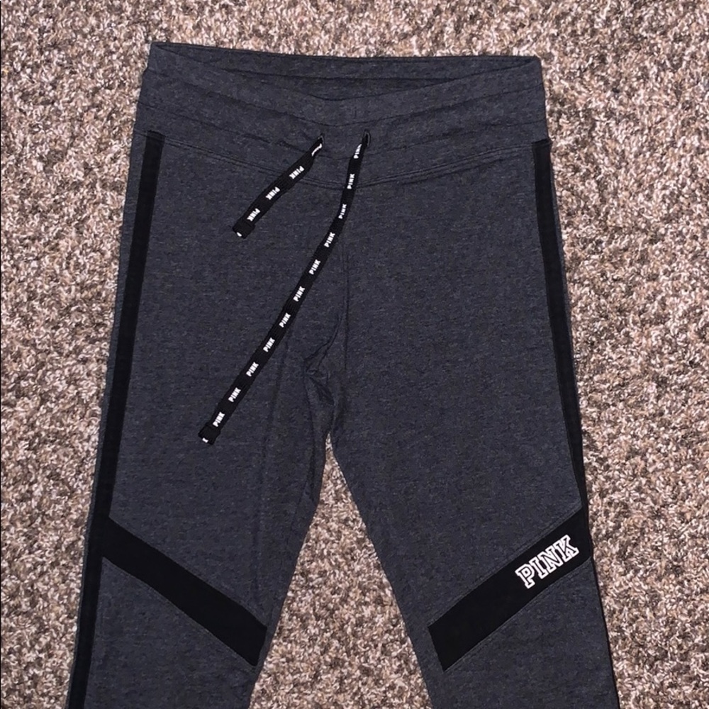 victoria’s secret pink leggings - Picture 3 of 5